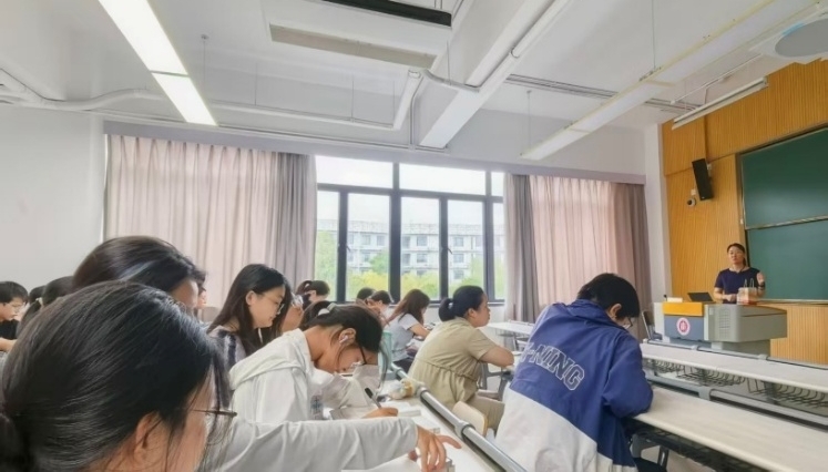 图片3.jpg 图片3.jpg